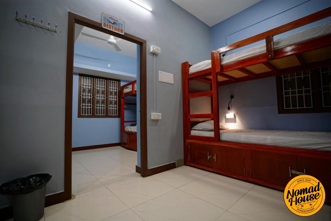 Хостел Nomad House Пондичерри Экстерьер фото