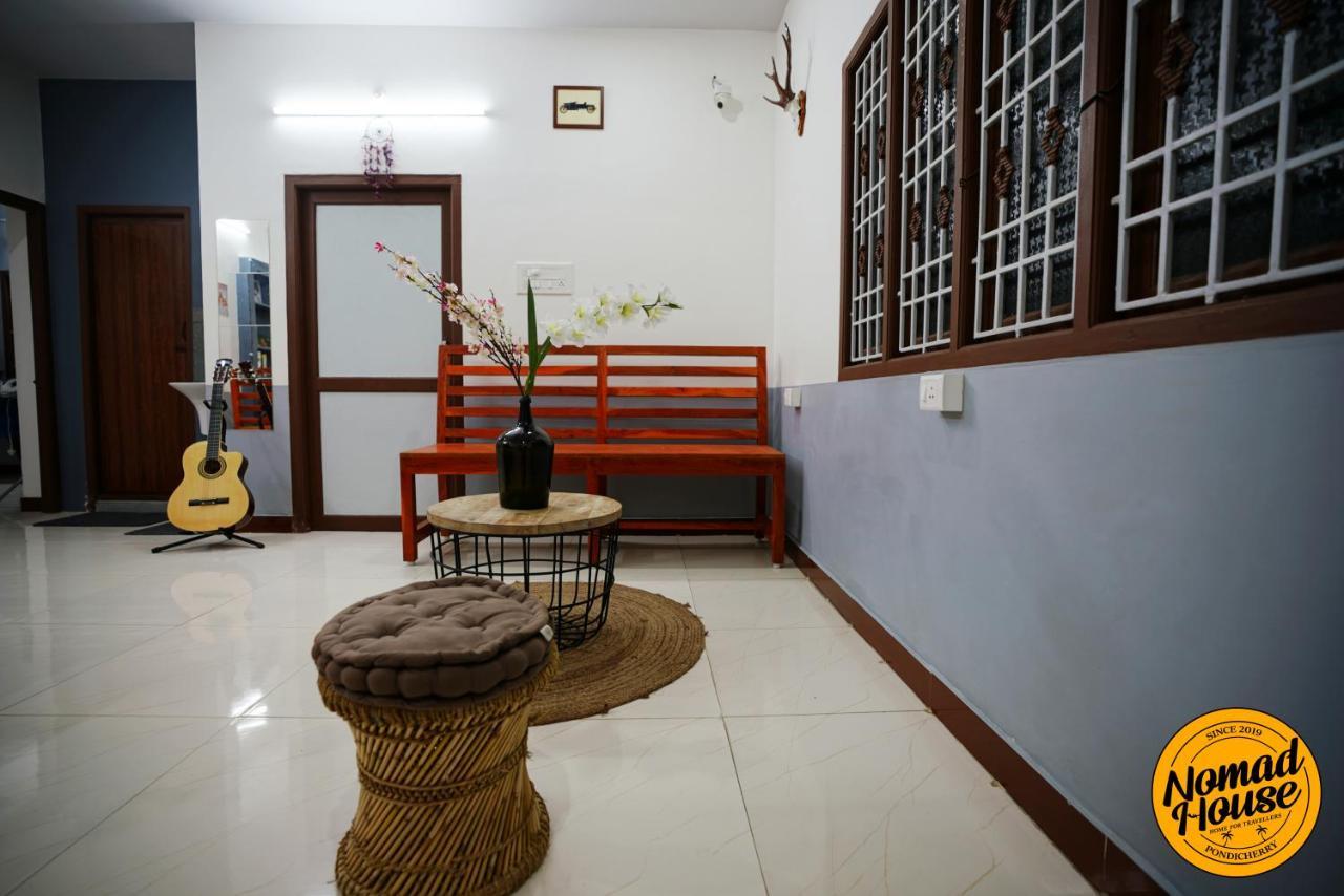Хостел Nomad House Пондичерри Экстерьер фото