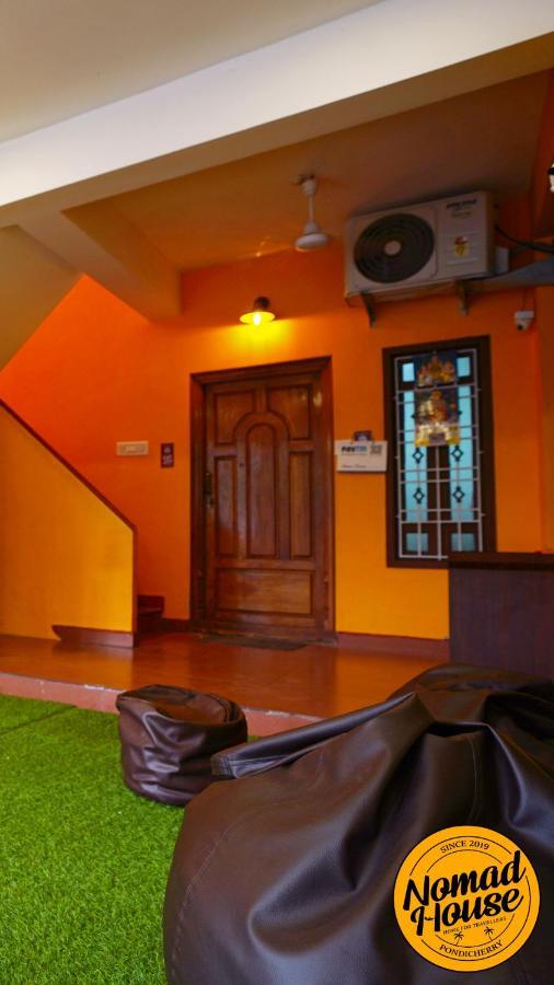 Хостел Nomad House Пондичерри Экстерьер фото