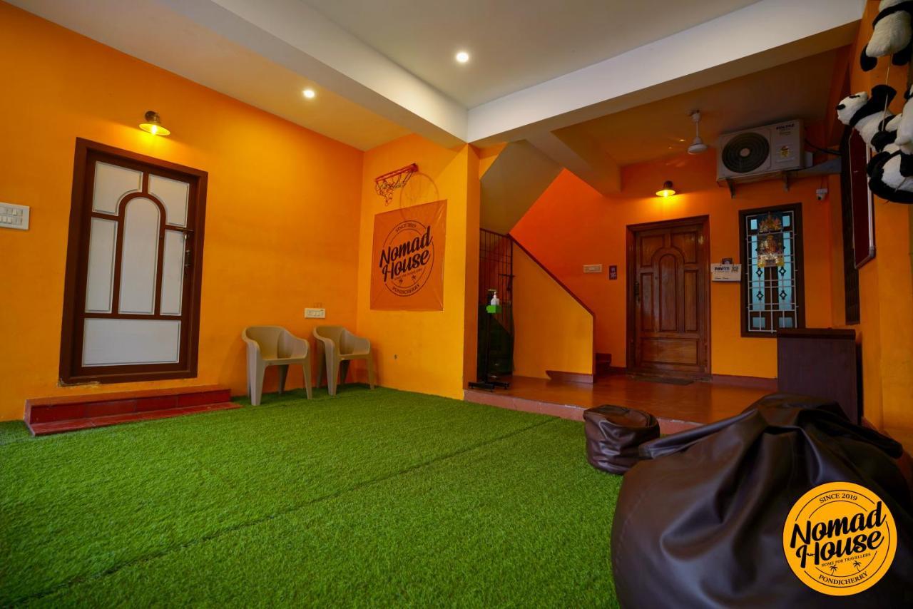 Хостел Nomad House Пондичерри Экстерьер фото