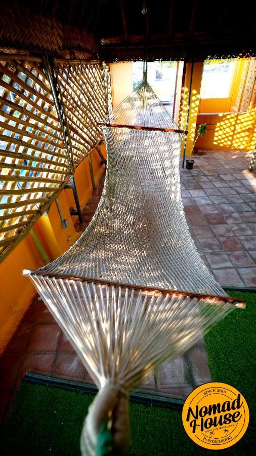 Хостел Nomad House Пондичерри Экстерьер фото