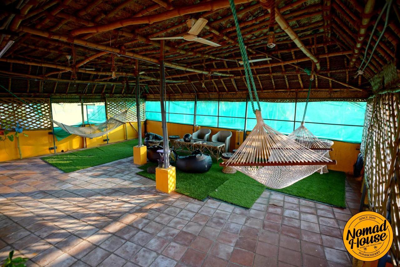 Хостел Nomad House Пондичерри Экстерьер фото